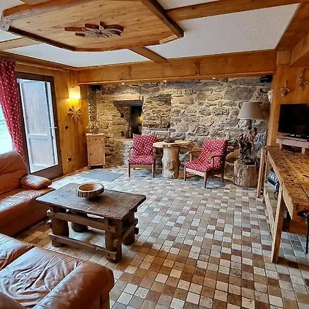 Apartment La Taverna Dei Folletti